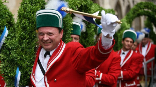 Die Schäffler kommen nach Trudering